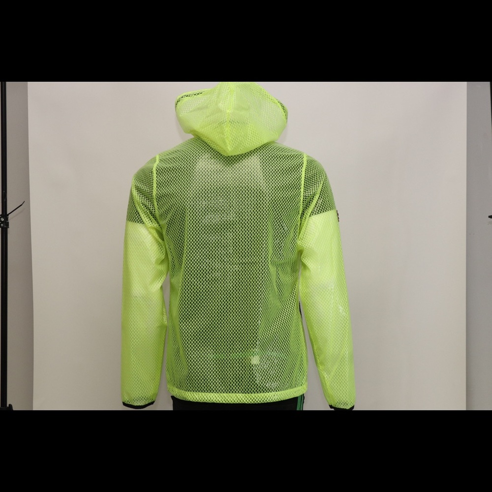 Raining jacket - Picture 3 of 4